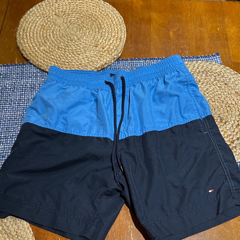 Tommy Hilfiger Two-Tone Swim Shorts 6 inch inseam